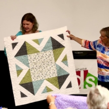 Lizy S. Animal Crackers baby quilt