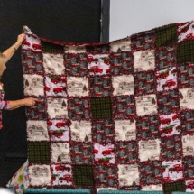 Holly Y rag quilt 3