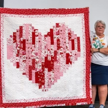 Sue D Valentine Heart quilt